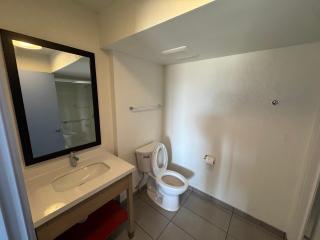 Broad St Inn Renovated Rooms - 6