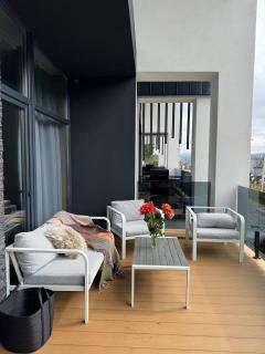 Black & White Villas - 6