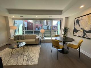 Downtown bright & cozy 1 BR with 6 appliances - 9