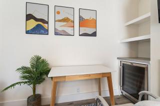 Charming Modern apartment in Santa Monica - 1