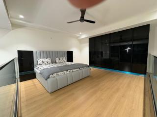 House Of Sukoon, 14th Floor Skyline Duplex - 2