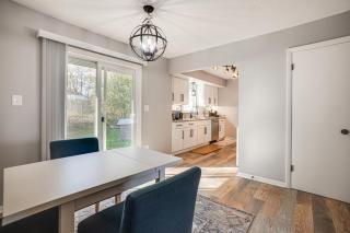 2 Mi to Pewaukee Lake! Peaceful Retreat with Yard - 3