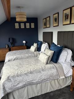 Brooklands 5 Star Guest House - 8