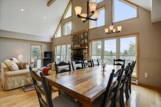 Four Seasons Chalet - 4