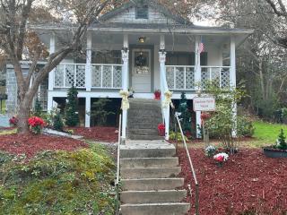 Cochran Farm House - 0