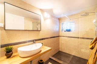 Villa Gravisi by Villa Plus - 5