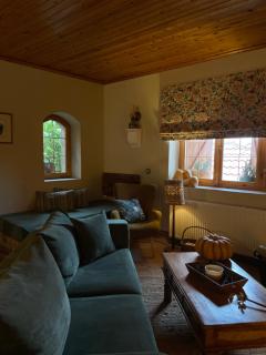 Capris Rustic Ηouse with Mountain View - 4