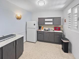 Comfortable 3BR Home Perfect for Families - 3