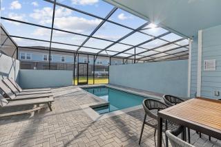 Brand New 05 Bedrooms At Windsor Cay - 3