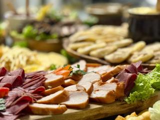 Willa Stożek, 50 m od term i wyciągów narciarskich - 1