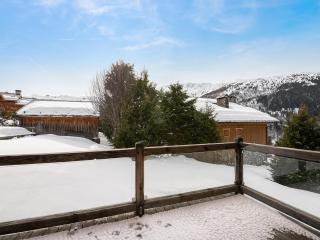 Chalet familial traditionnel avec sauna proche des pistes et commerces, parking, animaux admis - FR-1-566-3 - 2