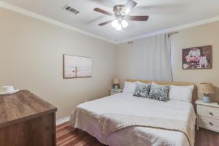 Gulf Breeze Getaway by Next Step Property Management - 2