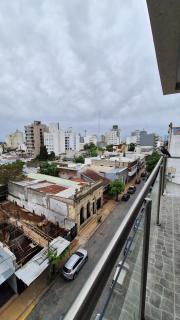 Departamento con balcón, hasta 4 personas, en Tandil, a metros de la plaza principal, con wi fi - Tandil - 6