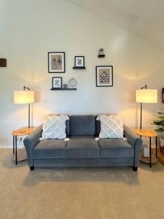 The Treehouse on Table Rock - 6