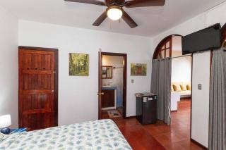 Villas El Parque 18B Central Studio Apartment - 6