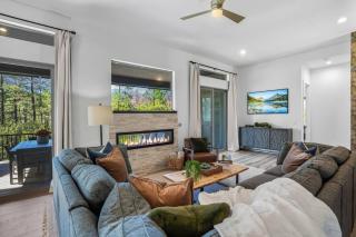 Luxury Lodge- Hot Tub- Views- 5 Min to DT - Prescott - 2