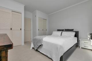 QV Stays Sea View on the Wharf 2 Bed 2 Bath - 5