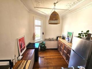 Oceanview Art Deco Retreat Next to Coogee Beach - 6