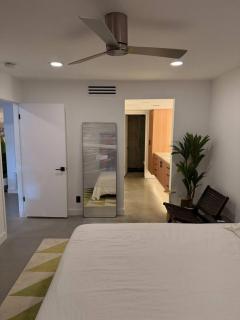 Modern Palm Springs Condo | Views, Pools & Tennis - 9