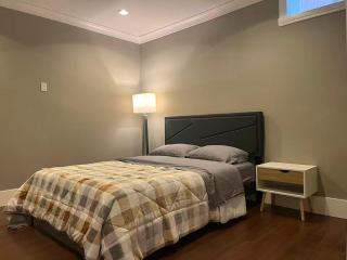 Bright New 2BR Suite Near YVR - 7