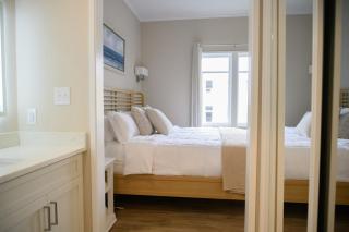 Coastal Luxury Studio One Block to Big Rock - 5