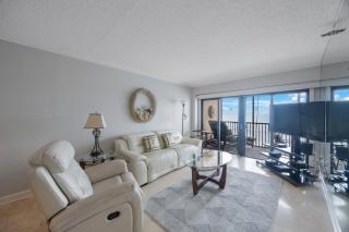 #302 Villa Madeira Condos - 6