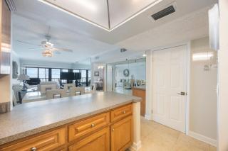 #302 Villa Madeira Condos - 1