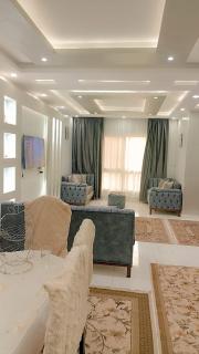 شقه كامله بفيلا فاخره بجوار ممشى اهل زايد 3غرف وشرفه - 0