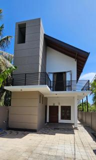 Ratna & Francis Sweet Home - Negombo - 0