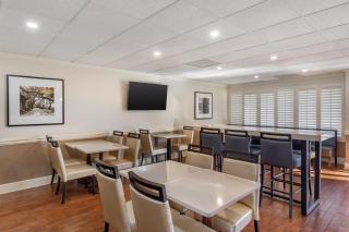 Best Western Plus Madison - 6