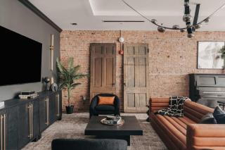 Starr Piano - Highball and Bellamy Suites - 8 bedroom - 0