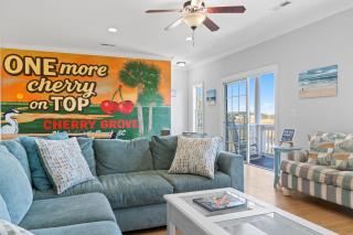 ONE More Cherry on Top - 5BR-4BA Marshfront- Heated Pool, Hot Tub, Elevator, Sleeps 18 - 5