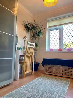 Spacious bungalow Air con & Wi-fi - 9