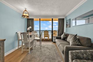 Breathtaking Oceanfront Escape at Coral Beach - 8