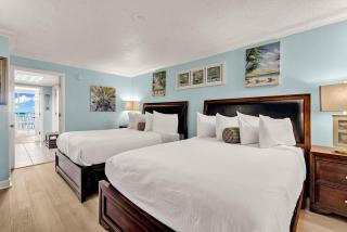 Breathtaking Oceanfront Escape at Coral Beach - 6