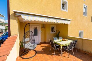 Two-Bedroom Apartment Crikvenica 1 - 4