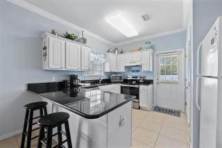 Orange Beach Villas - Seahorse by Youngs Suncoast - 1