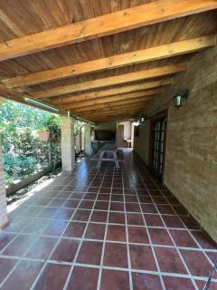 Hermoso Chalet con pileta frente al rio - 3