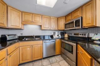 Phoenix III 3083 by Youngs Suncoast - 2