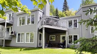 Book Tremblant Retreat, Free Parking, Fast Wifi & Total Comfort - 0