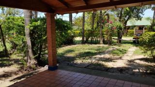 Casaquinta con Piscina a Cuadras de la Playa - 1