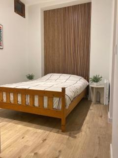 Appartement en plein centre , à 200m de la plage - 1