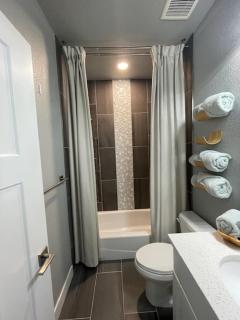 Modern Home, Breathtaking Views - 1