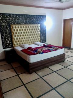 New moon soon hotel - 1