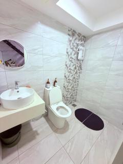 Arte Cheras Deluxe Queen-bed Room - 3