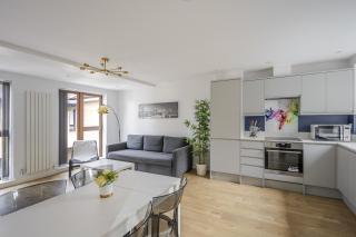 Dukes Apartment by Stays Accommodation - Long Stays Welcome - 4