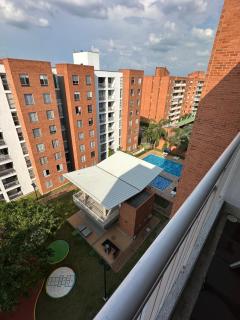 Well-Come APT-Cozy Family - AC-3BR-2BA-Pool-Parking - 1