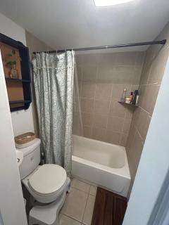 2 Private Bedroom in a Shared 3 Bedroom Condo - 7