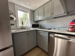 2 Private Bedroom in a Shared Tiny Home - 6