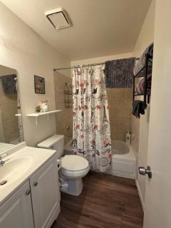 2 bed 2 bath downtown vegas near the strip - 6